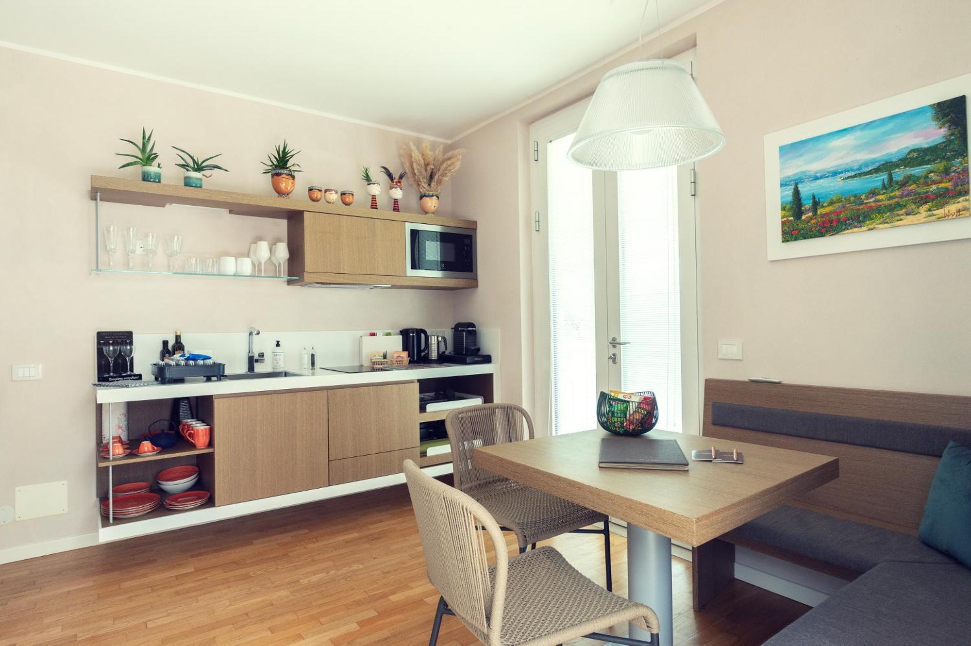 San Colombano Suites Bardolino Exteriör bild