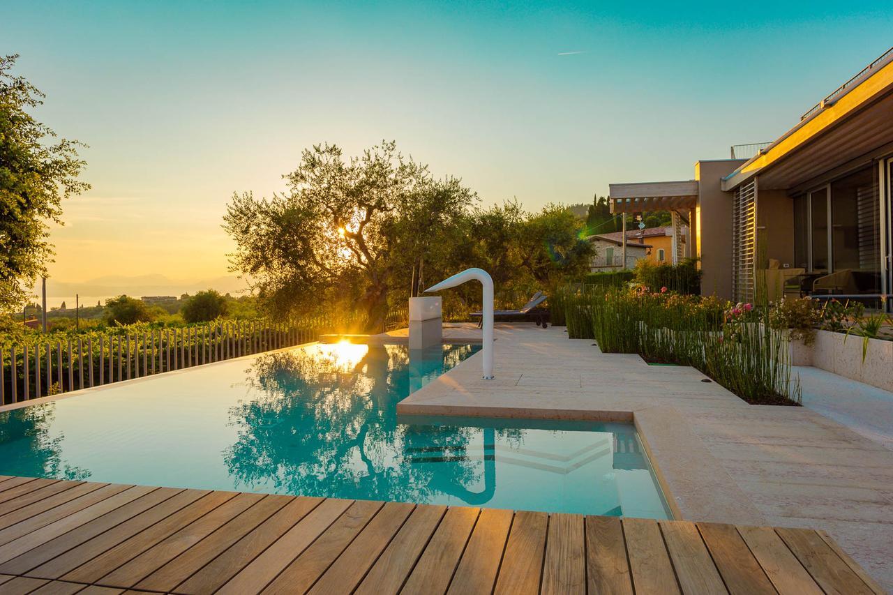 San Colombano Suites Bardolino Exteriör bild