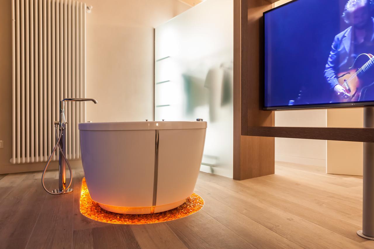 San Colombano Suites Bardolino Exteriör bild