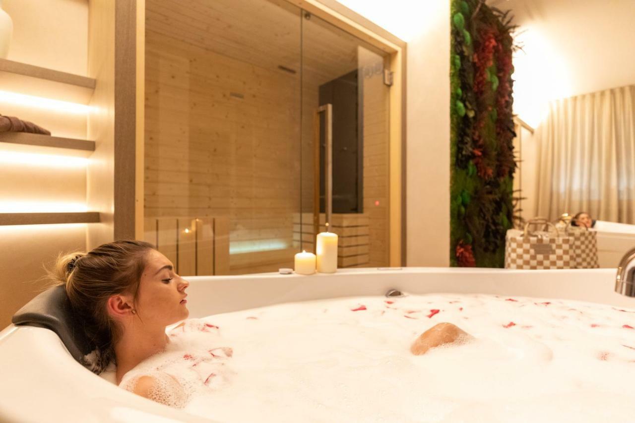 San Colombano Suites Bardolino Exteriör bild