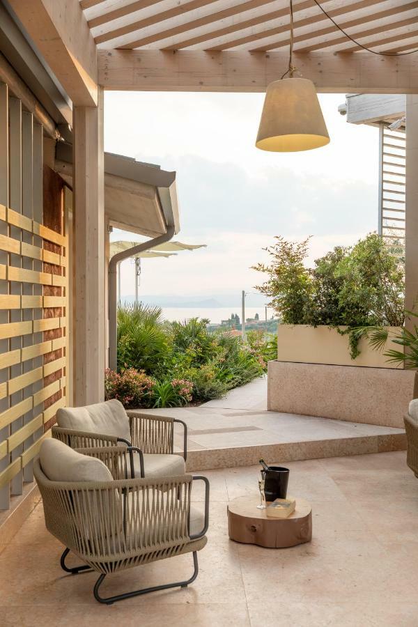 San Colombano Suites Bardolino Exteriör bild