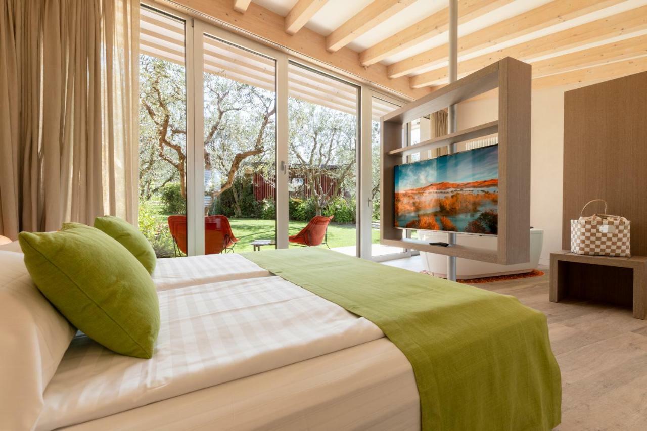 San Colombano Suites Bardolino Exteriör bild