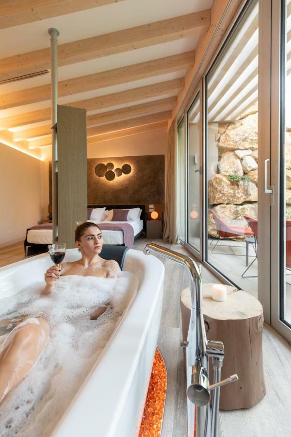 San Colombano Suites Bardolino Exteriör bild